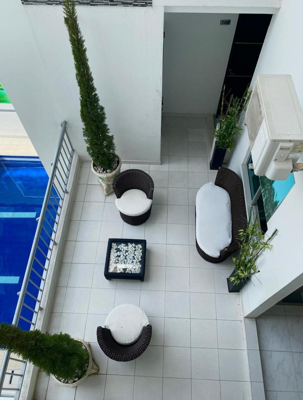 Hotel Suite Royal Melgar Exterior foto