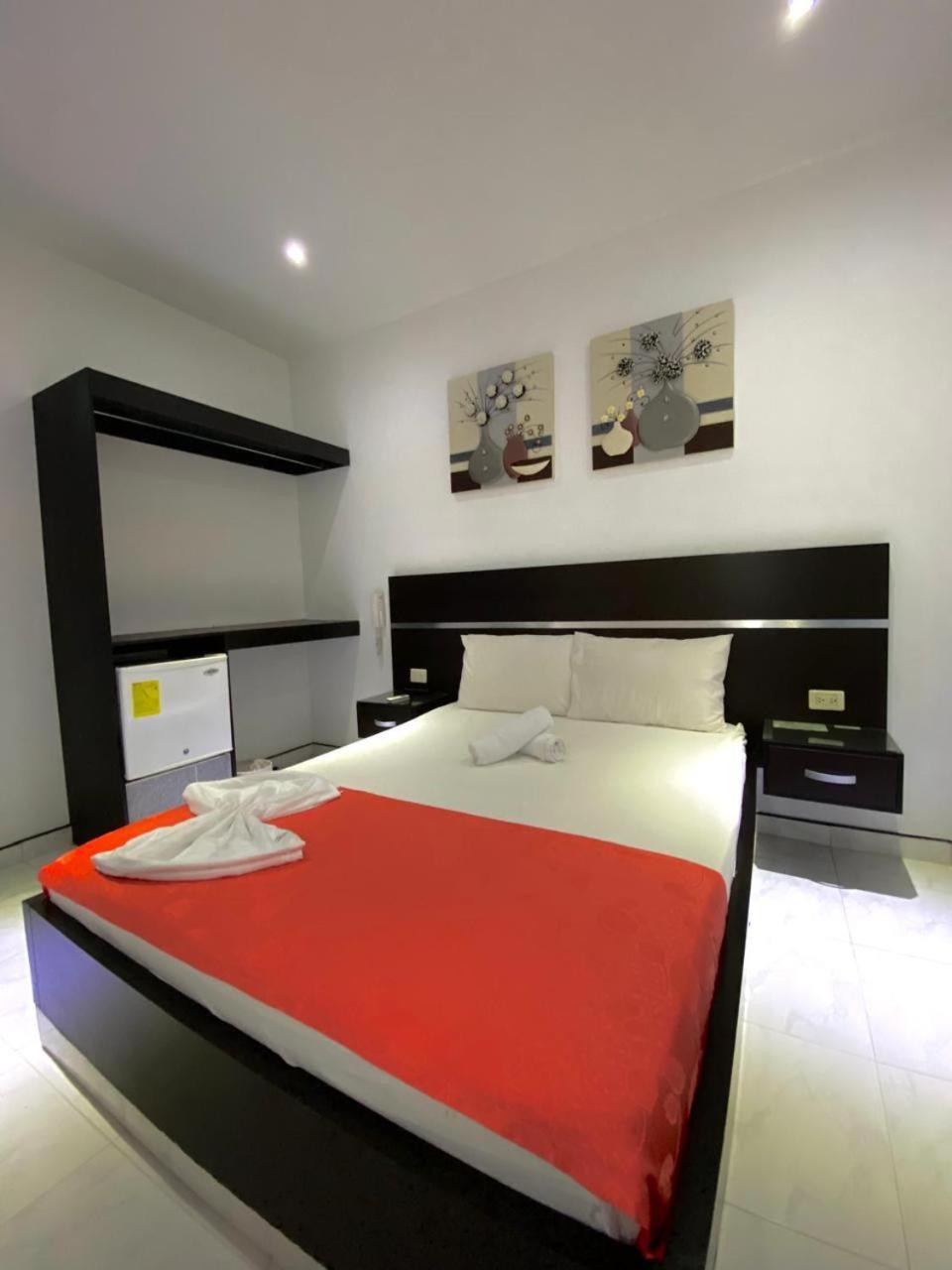 Hotel Suite Royal Melgar Exterior foto